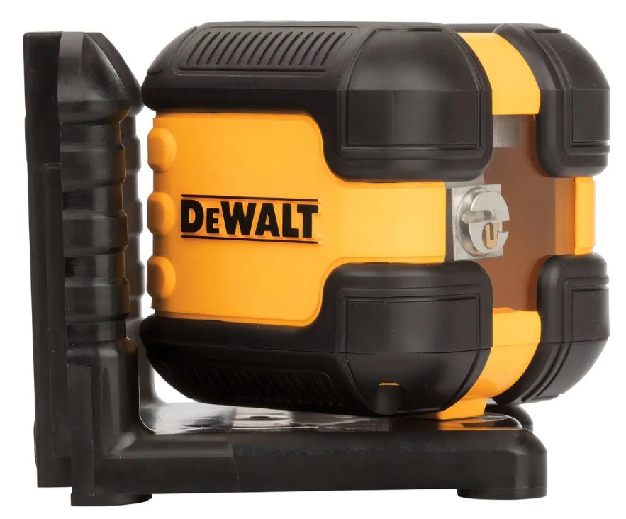 Nivel laser autonivelante en cruz linea verde DeWalt DW08802CG de 16 metros carcasa reforzada es IP54 en Proyecto Madera Chile